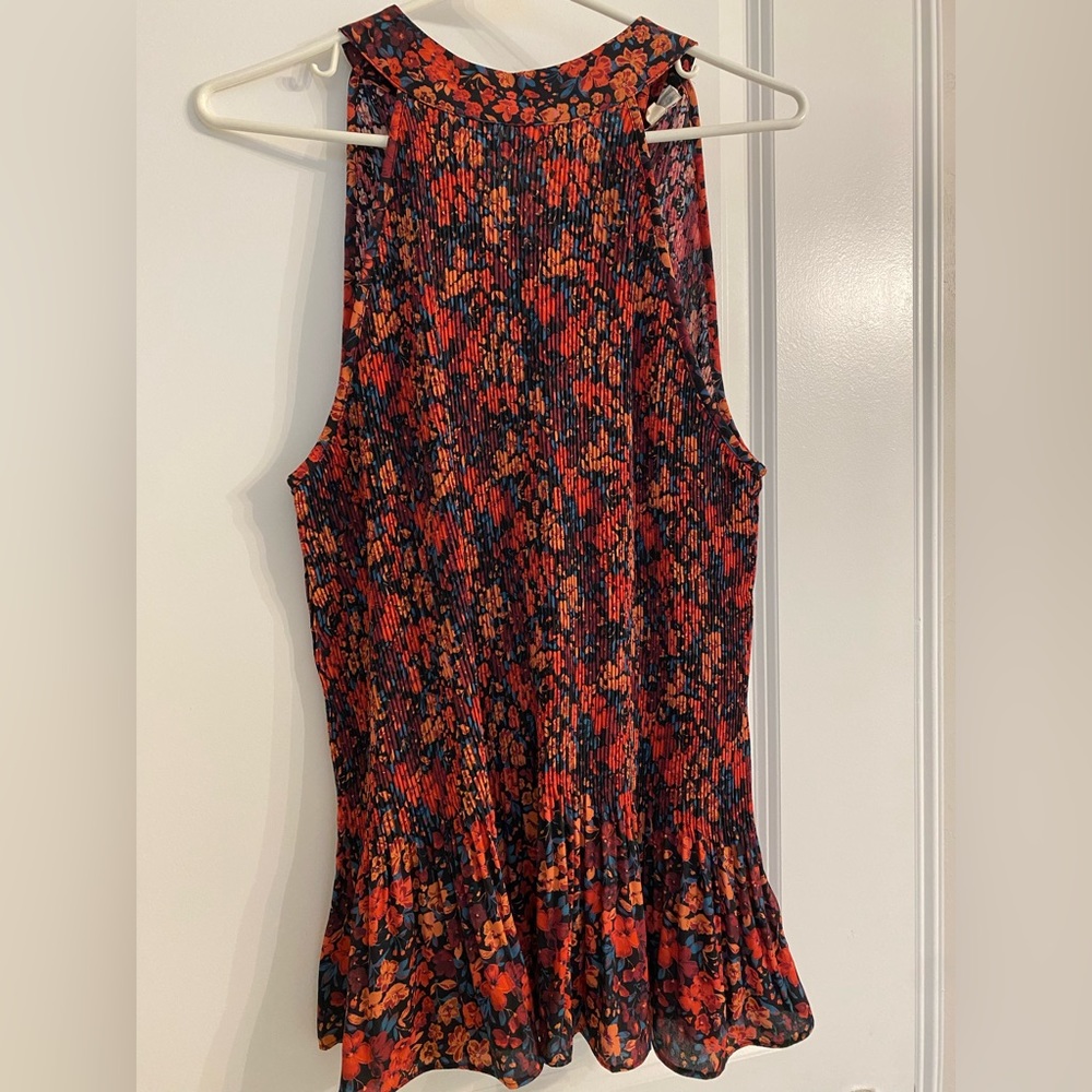 Sleeveless Blouse